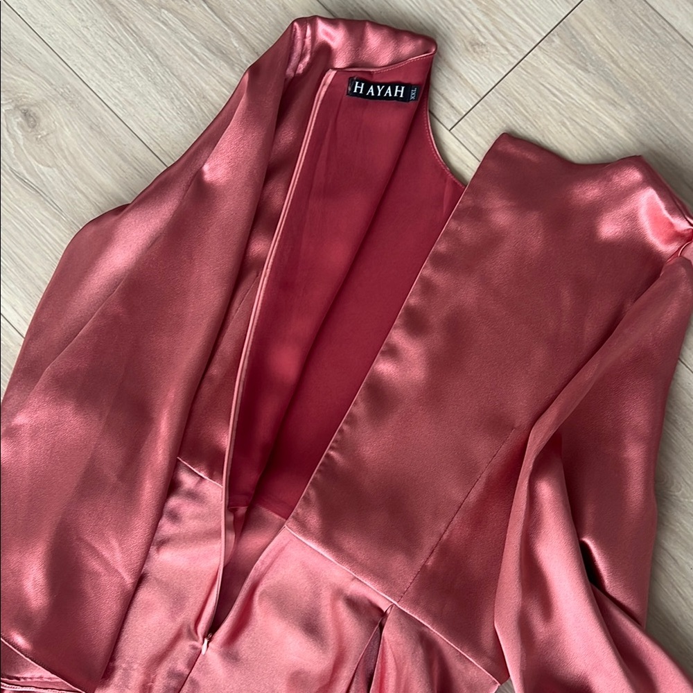 Elegant Pink Maxi Dress - Picture 11 of 11